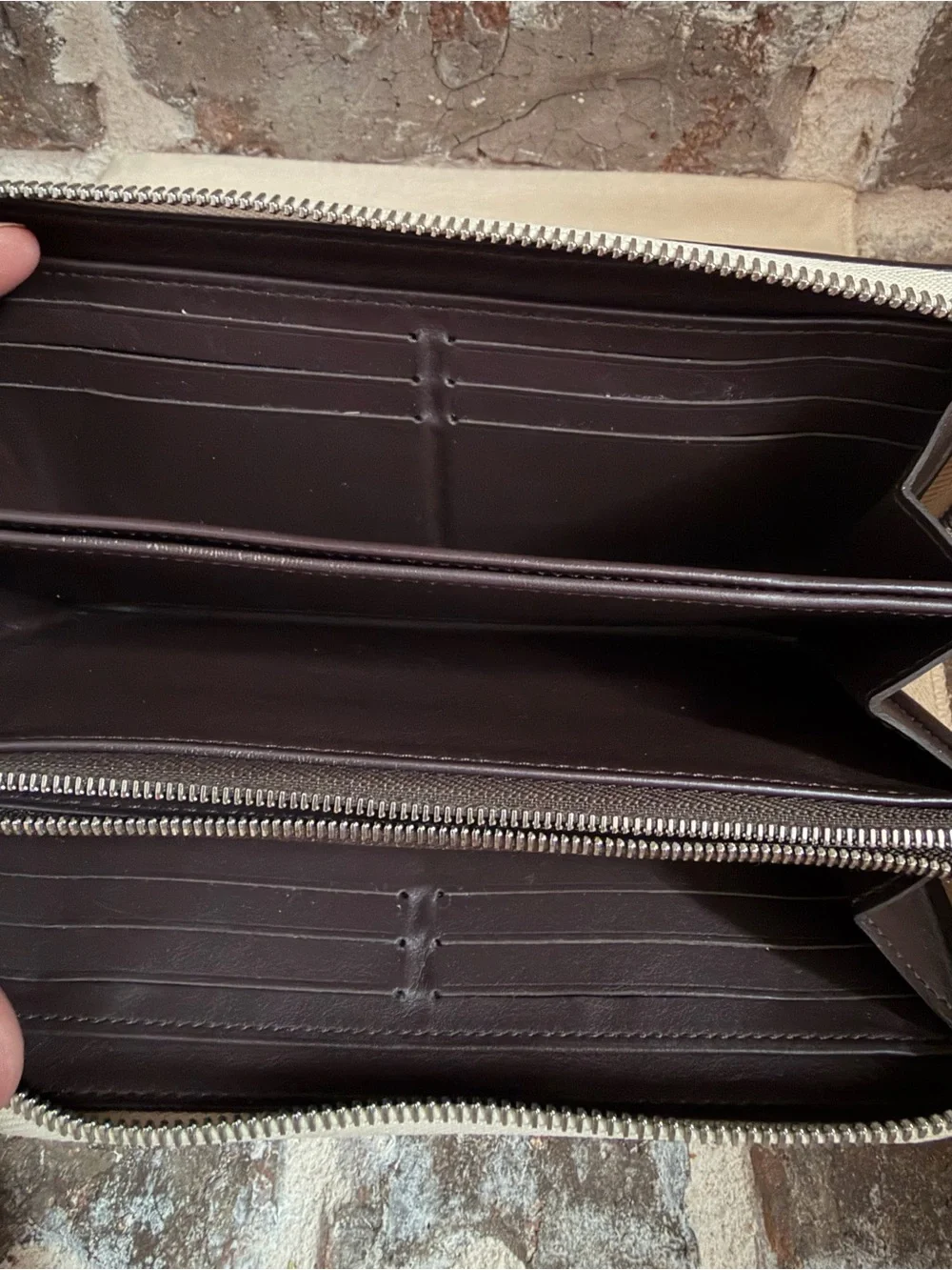 Louis Vuitton Mahina Amelia Wallet